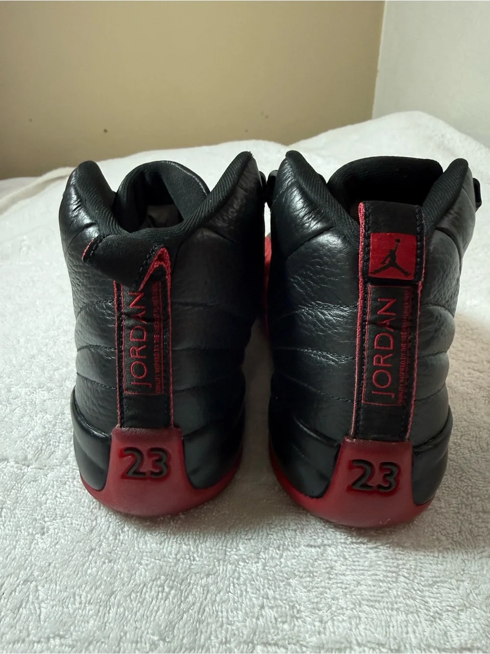 Air Jordan 12 Retro GS Flu Game Black Varsity Red 153265-002 Size 6.5Y 8 Wmns